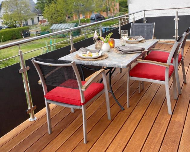 gartenseitiger Balkon